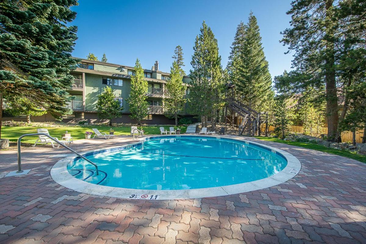 Fully Renovated! St Anton #17 Ski In Ski Out 1 Bedroom 1 Bathroom Condo! Sleeps Up To 4! Mammoth Lakes Zewnętrze zdjęcie