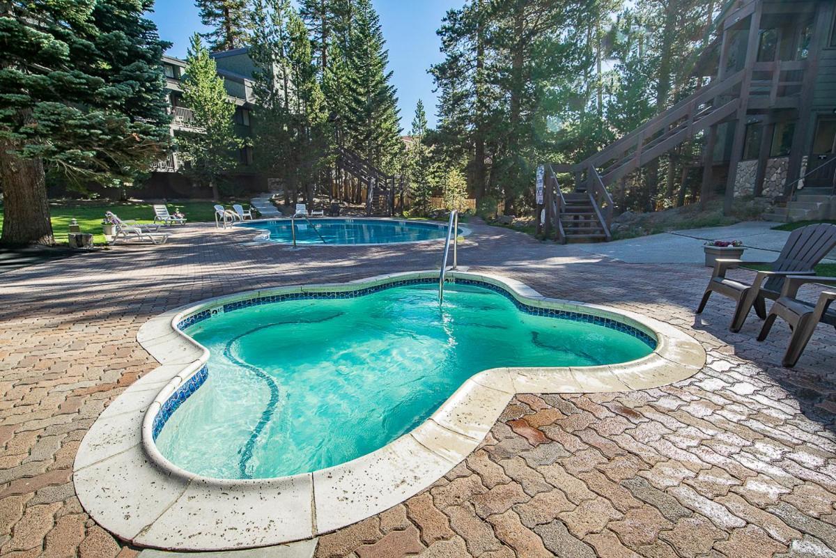 Fully Renovated! St Anton #17 Ski In Ski Out 1 Bedroom 1 Bathroom Condo! Sleeps Up To 4! Mammoth Lakes Zewnętrze zdjęcie