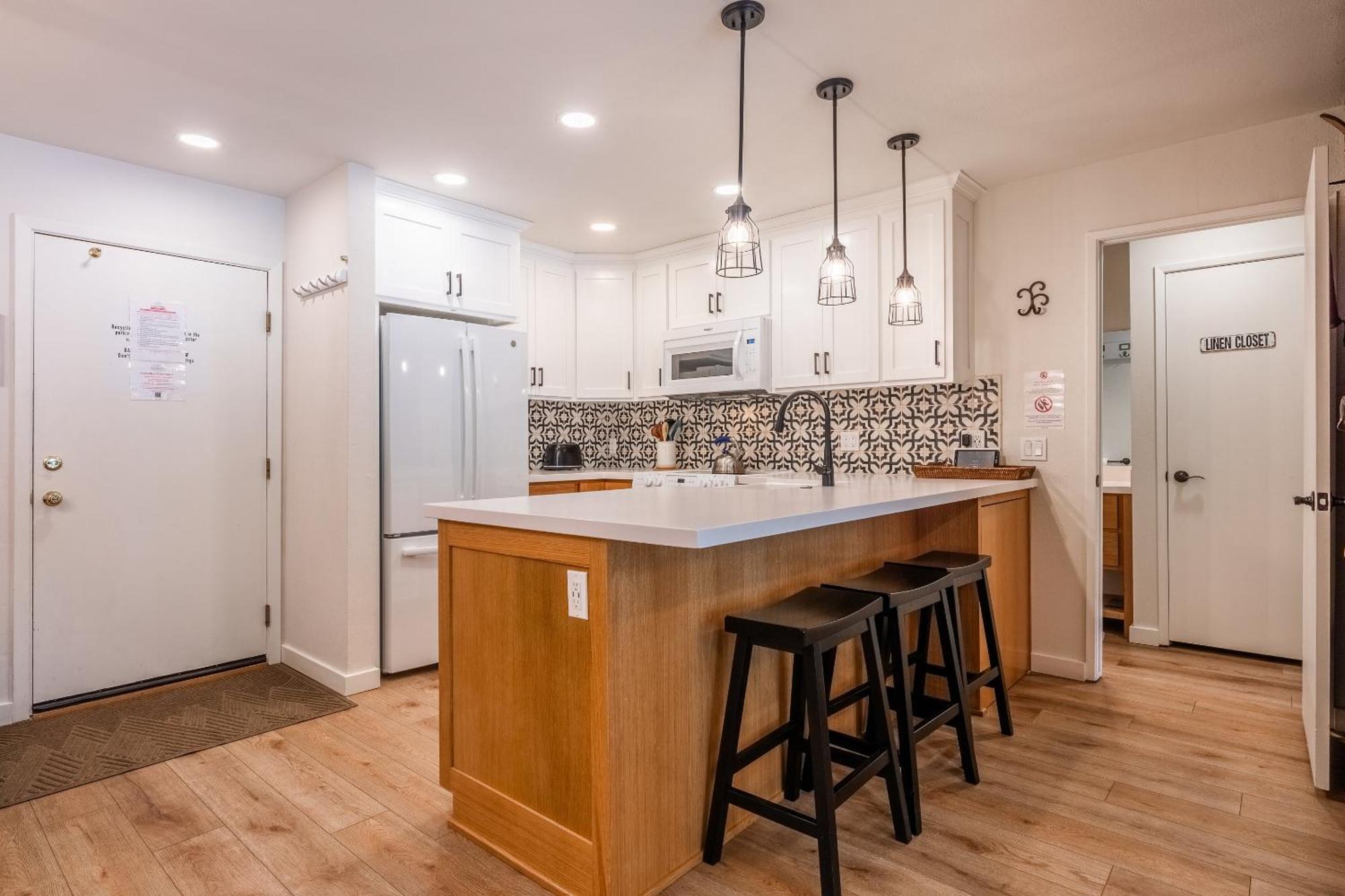 Fully Renovated! St Anton #17 Ski In Ski Out 1 Bedroom 1 Bathroom Condo! Sleeps Up To 4! Mammoth Lakes Zewnętrze zdjęcie